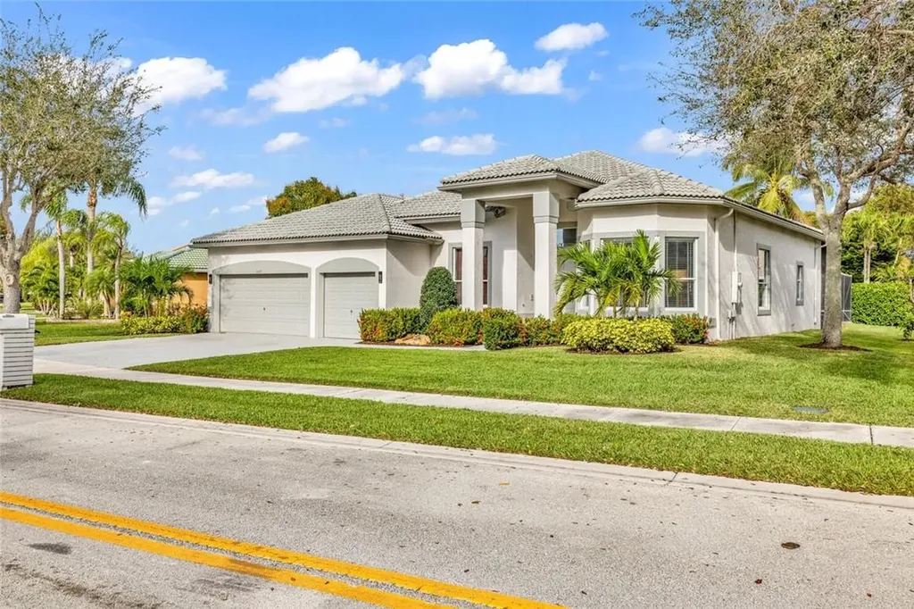 5647 NW 109th Lane Coral Springs FL 33076