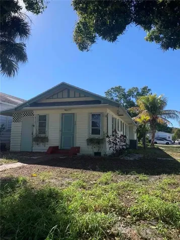 229 N F Street Lake Worth Beach FL 33460