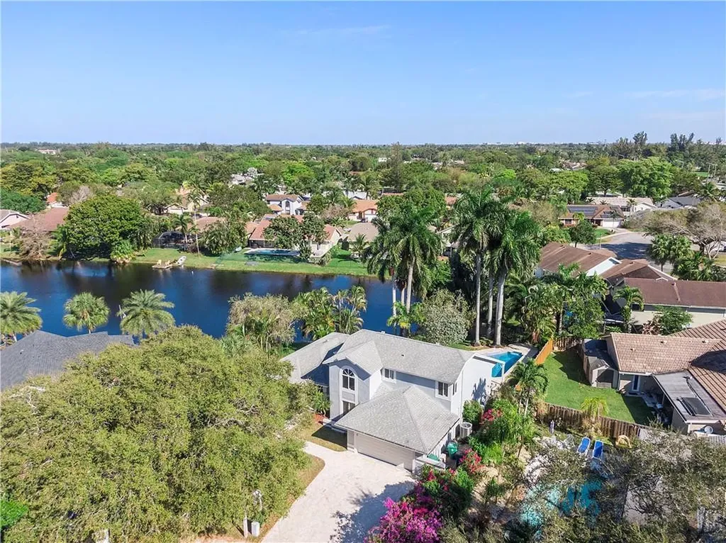 8715 SW 57th Street Cooper City FL 33328
