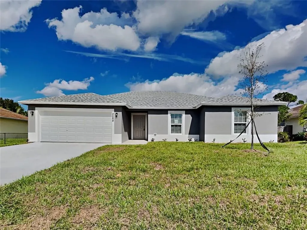 2584 SW Grotto Circle Port St Lucie FL 34953