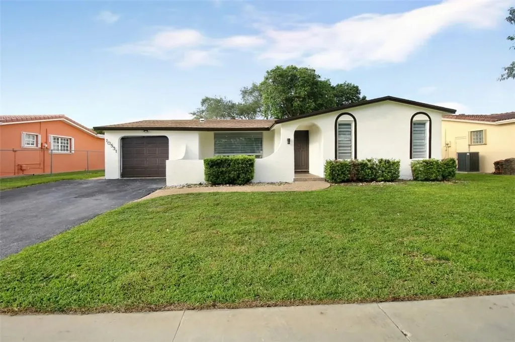 10531 NW 4th Street Plantation FL 33324
