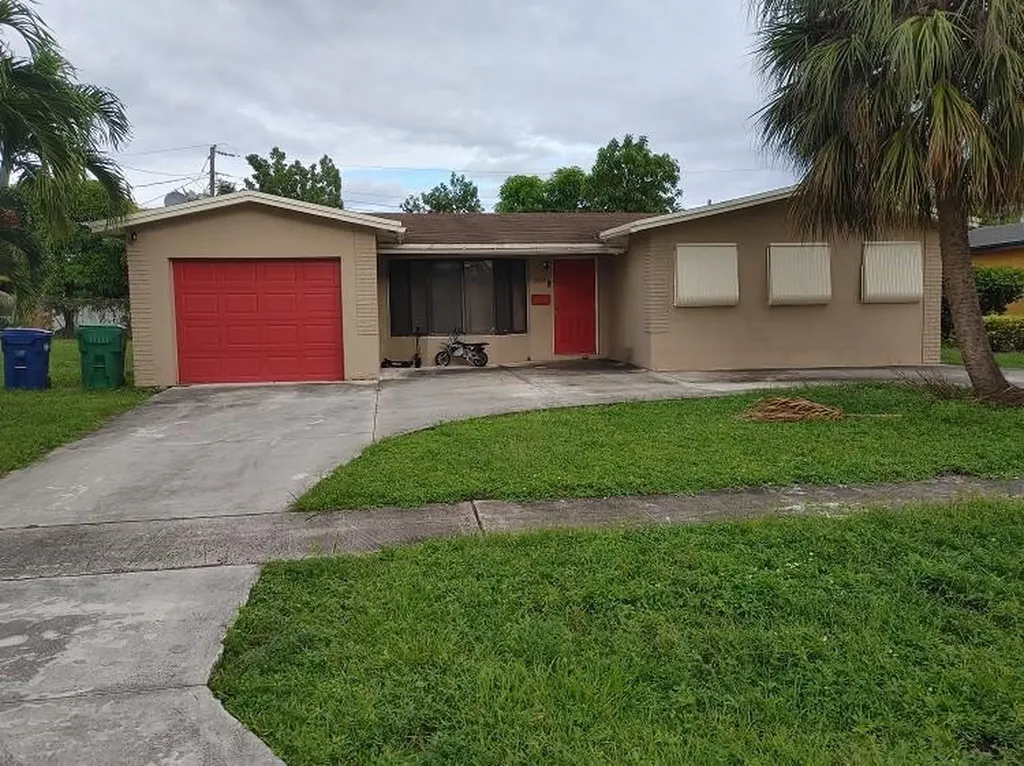 2660 NW 44th Terrace Lauderhill FL 33313