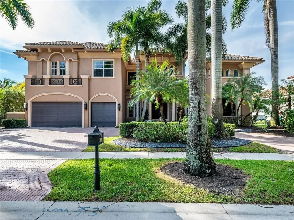 81 Peregrine Avenue Plantation FL 33324