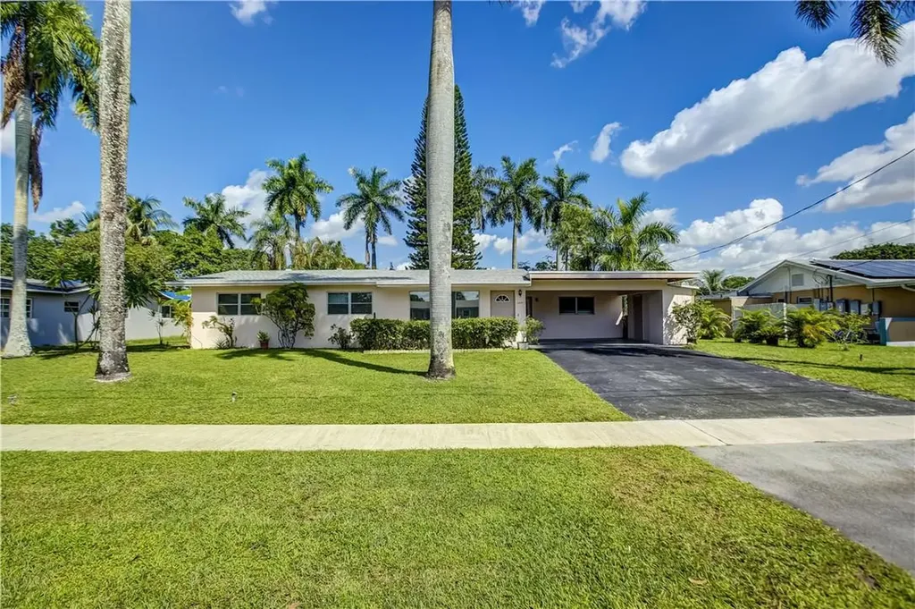6601 NW 9th Street Plantation FL 33317