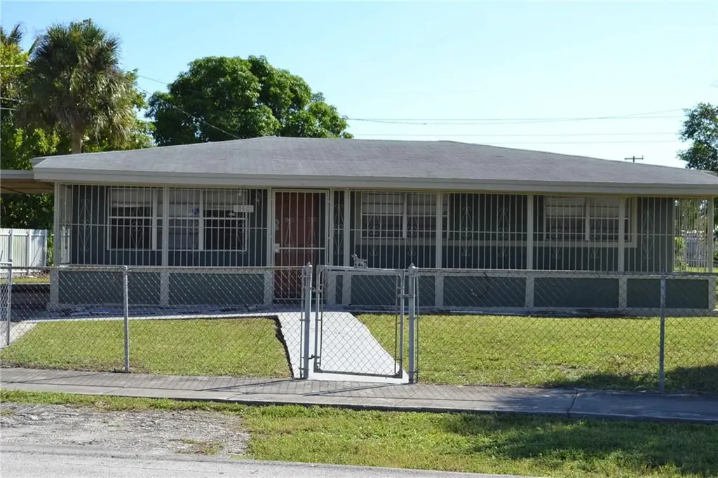 18401 NW 42nd Court Miami Gardens FL 33055