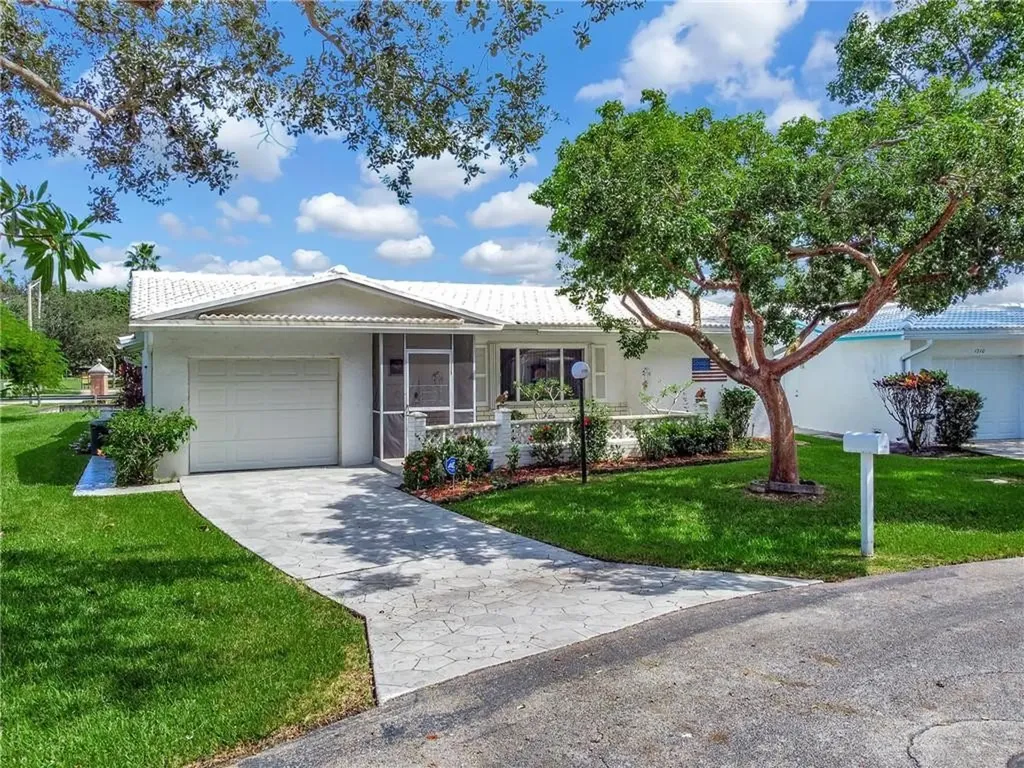 1720 NW 85th Terrace Plantation FL 33322