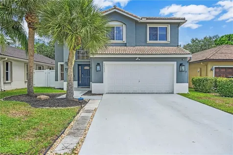 2233 NW 208th Terrace Pembroke Pines FL 33029