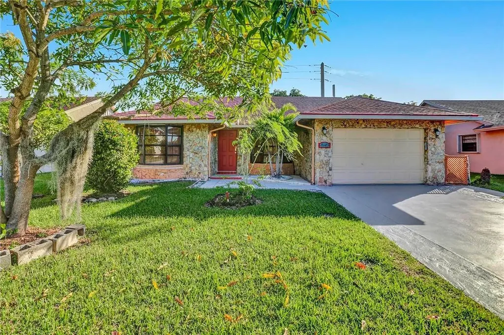 7118 NW 100th Terrace Tamarac FL 33321