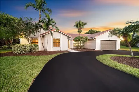 9236 NW 18th Street Plantation FL 33322