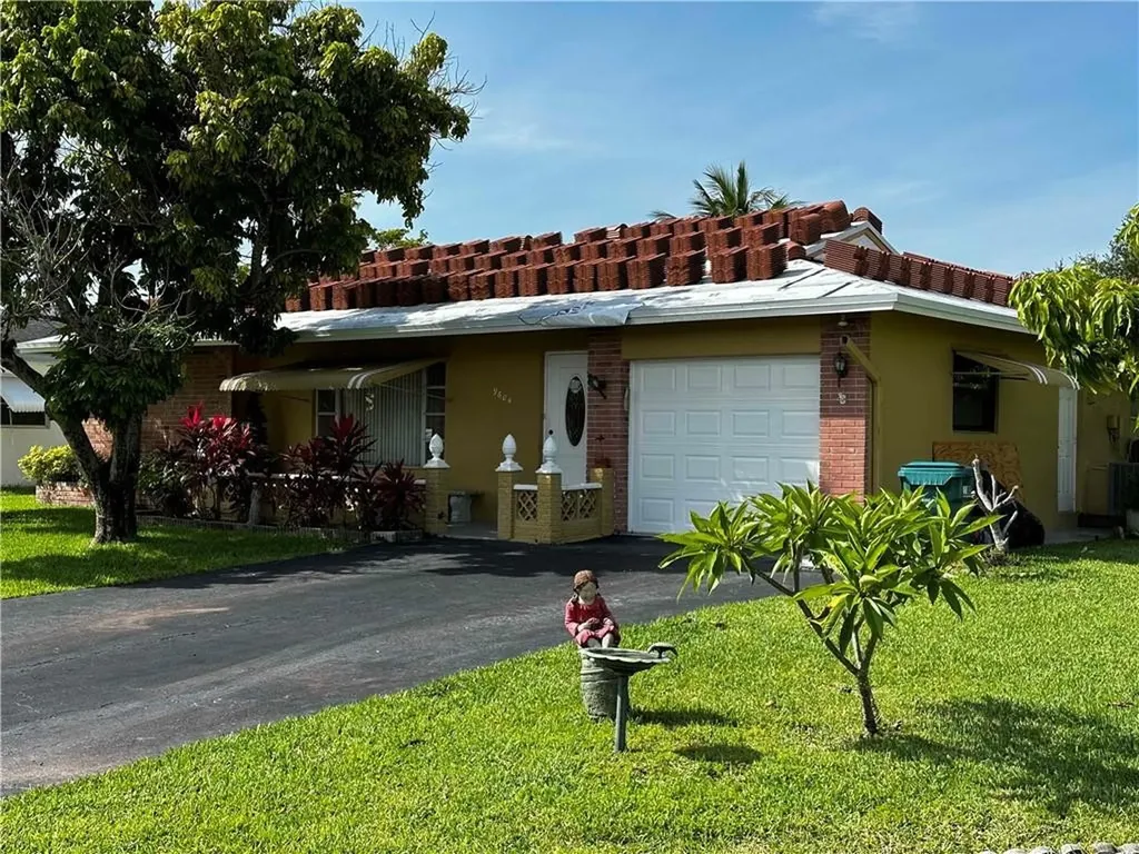 9604 NW 72nd Street Tamarac FL 33321