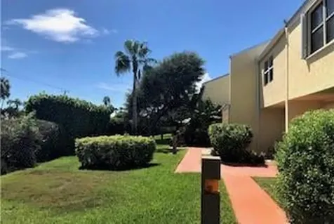 2805 N Highway A1a Hutchinson Island FL 34949