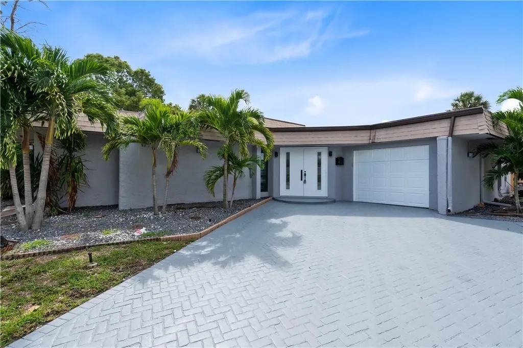 6008 Linden Circle Tamarac FL 33319