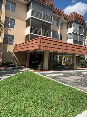 4152 Inverrary Drive Lauderhill FL 33319