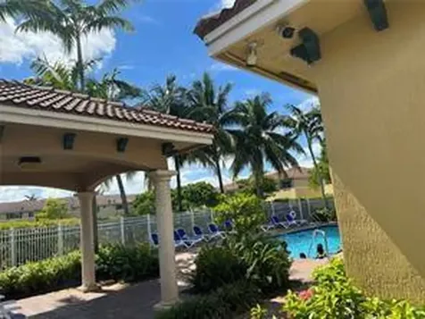 6034 SW 19th Court North Lauderdale FL 33068
