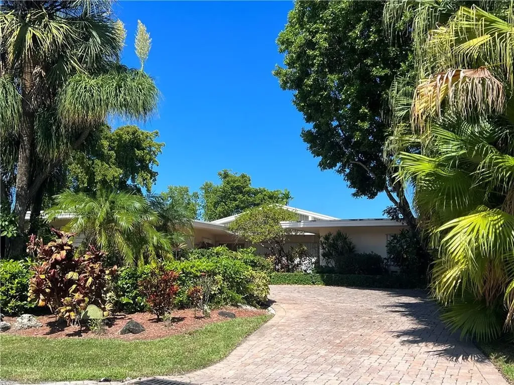 37 Seneca Road Sea Ranch Lakes FL 33308