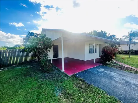 303 SW 79th Avenue North Lauderdale FL 33068