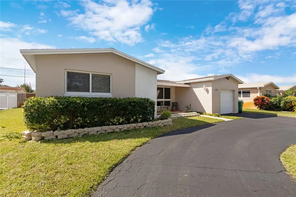 9200 SW 55th Court Cooper City FL 33328