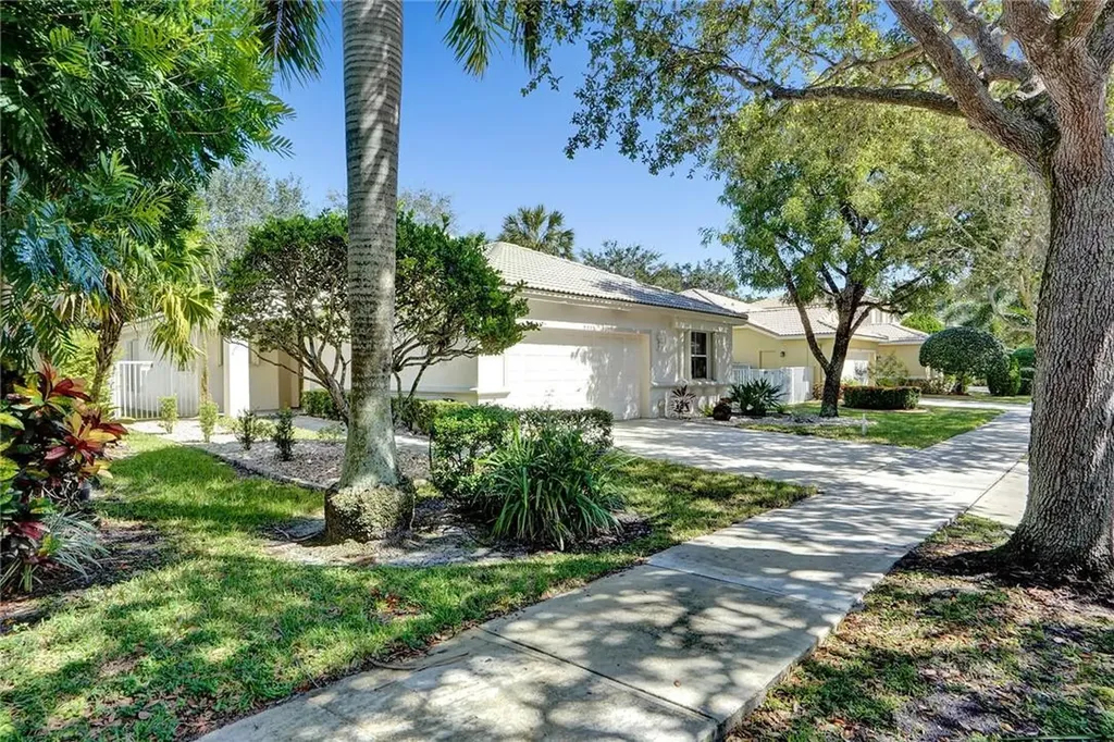 5305 NW 49th Street Coconut Creek FL 33073