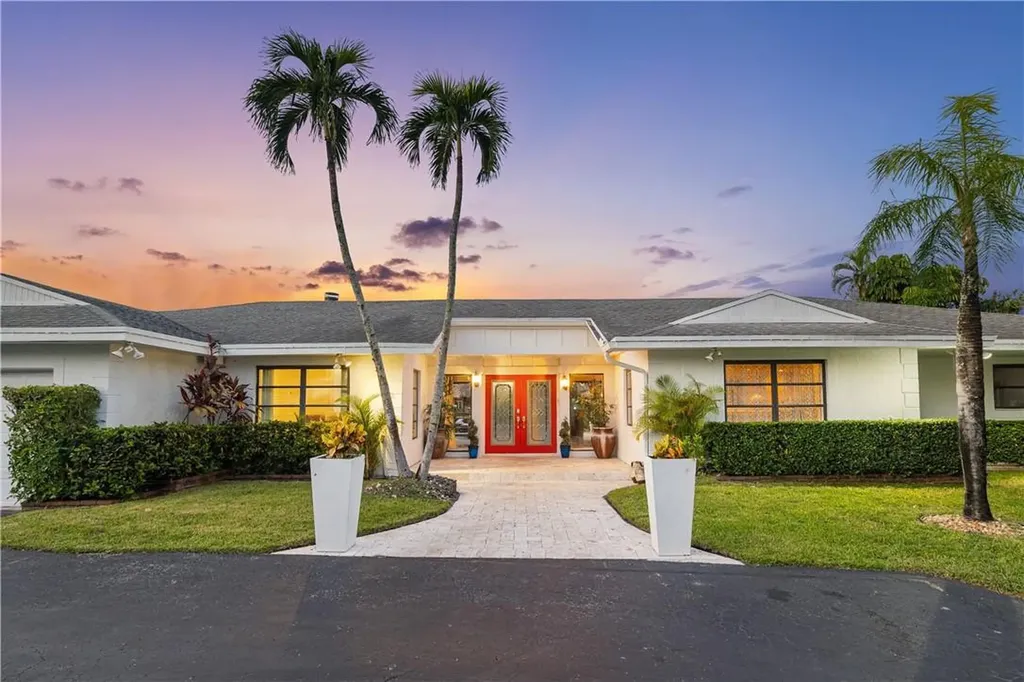 9851 SW 2nd Street Plantation FL 33324
