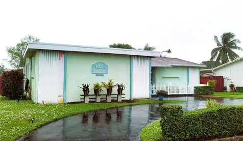 8821 NW 6th Street Pembroke Pines FL 33024