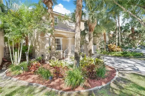 548 NW 87th Way Coral Springs FL 33071