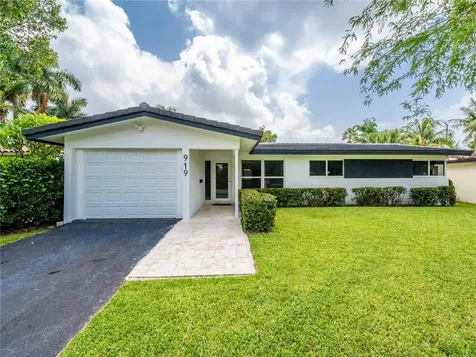 919 S 13th Avenue Hollywood FL 33019