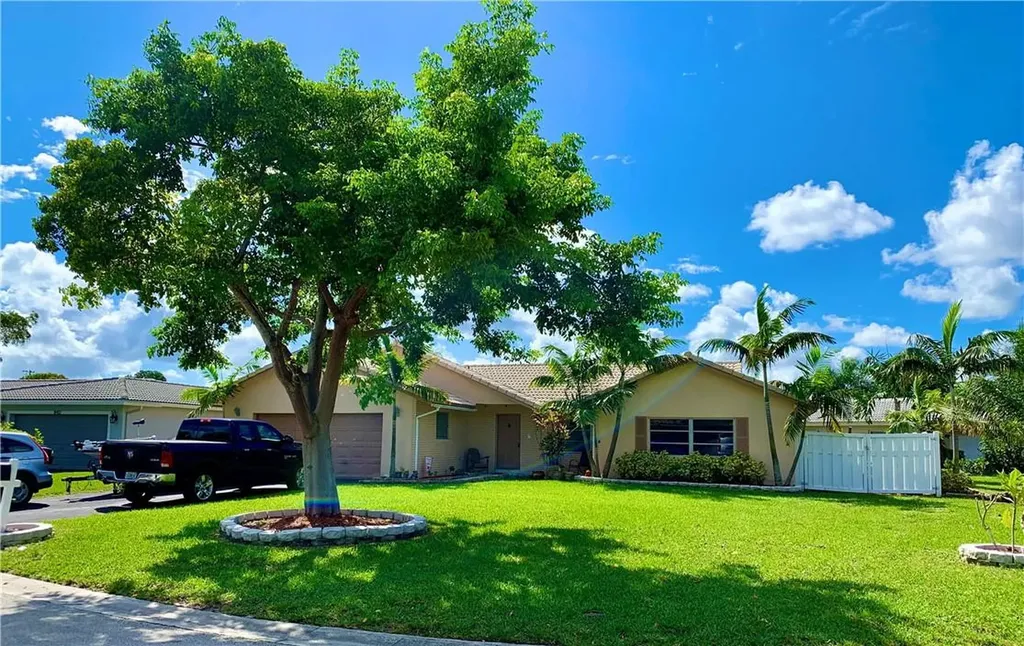 8418 NW 26th Drive Coral Springs FL 33065