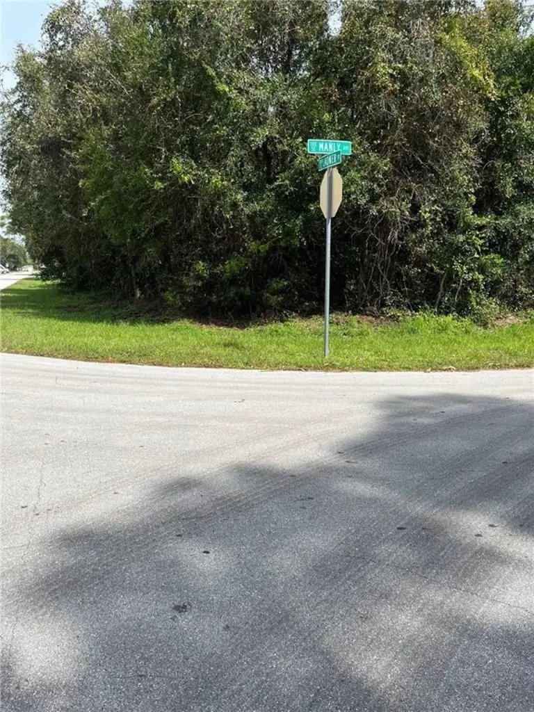 101 SE Manly Avenue Port St Lucie FL 34983