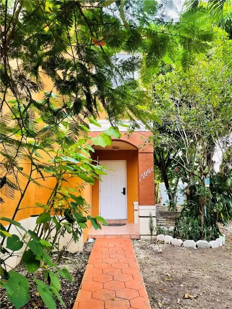 15001 SW 60th Street Miami FL 33193