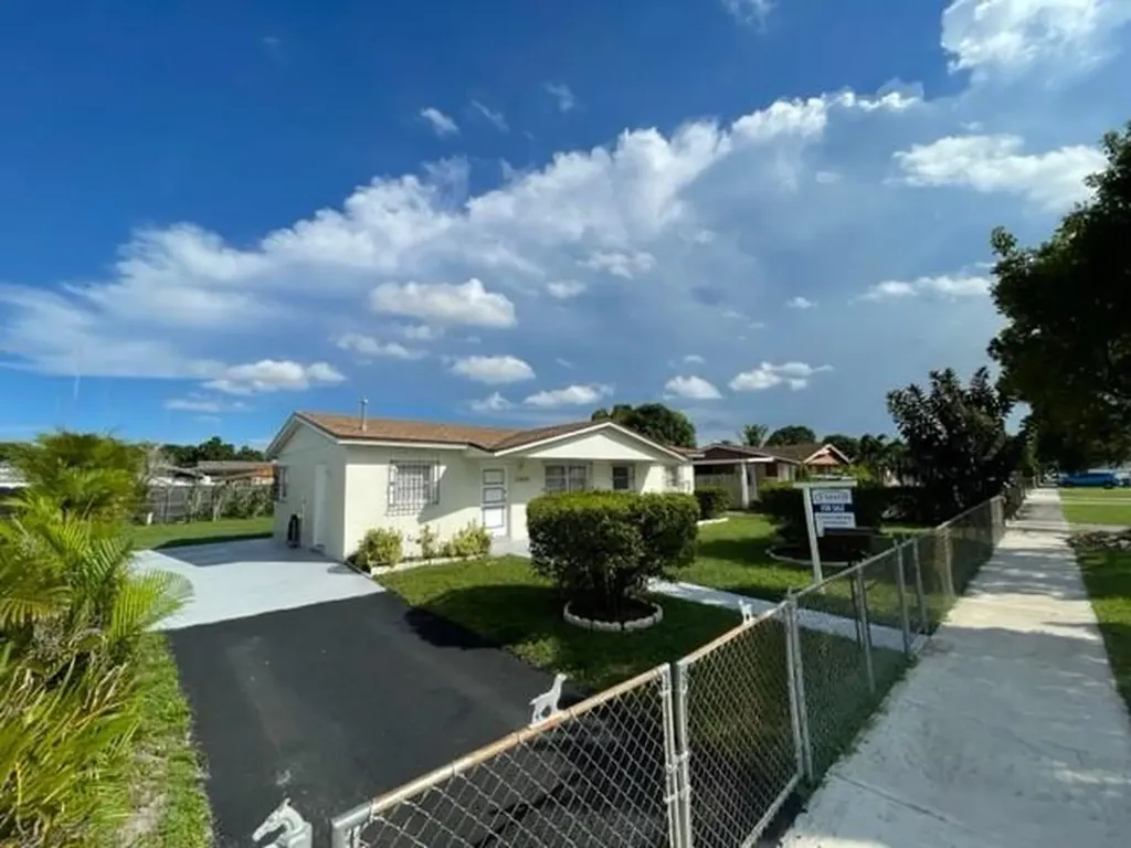 20455 NW 44th Avenue Miami Gardens FL 33055