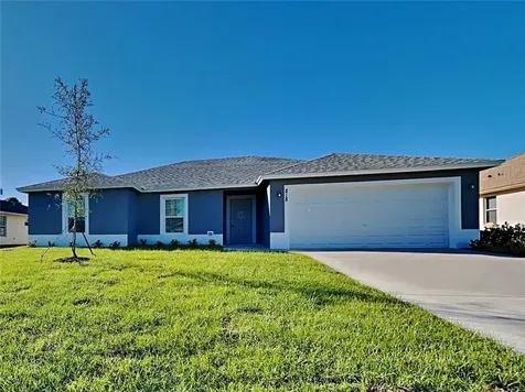 818 SW Mccracken Avenue Port St Lucie FL 34953