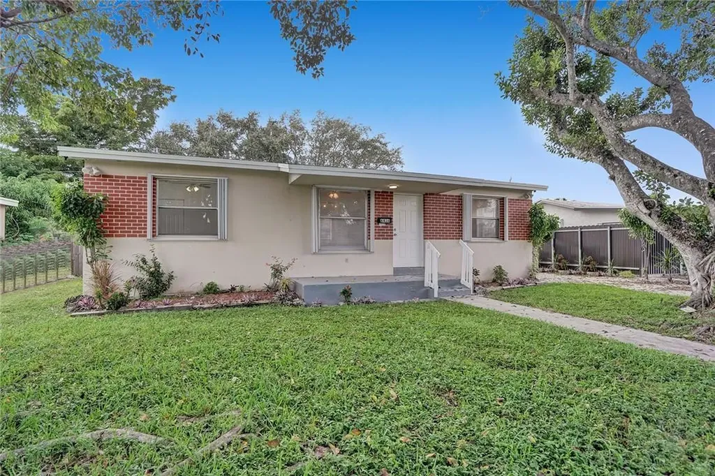 6436 Custer Street Hollywood FL 33024