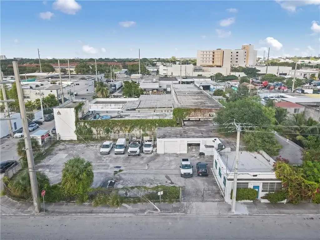 775 NW 21st Street Miami FL 33127