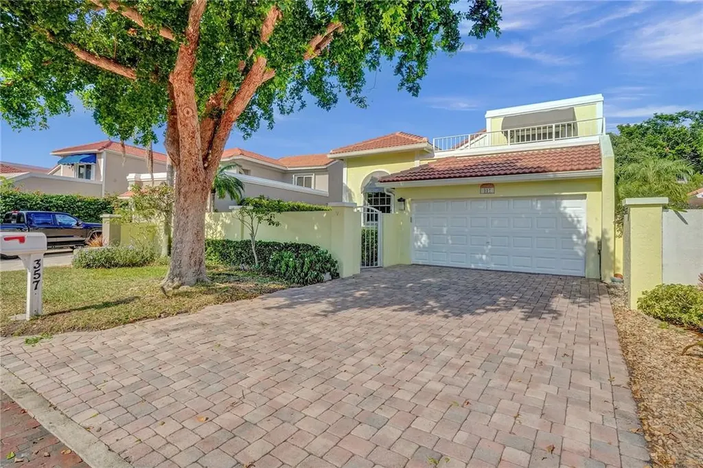 357 Pelican Way Delray Beach FL 33483