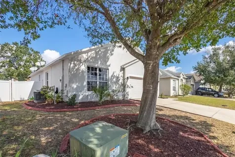547 Madina Davenport FL 33837