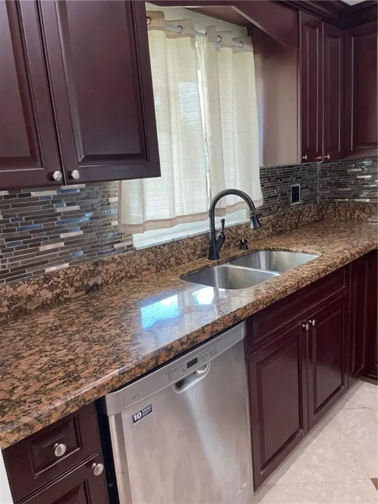 8641 NW 46th Street Lauderhill FL 33351