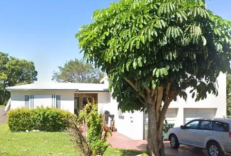 602 SW 5th Avenue Hallandale Beach FL 33009