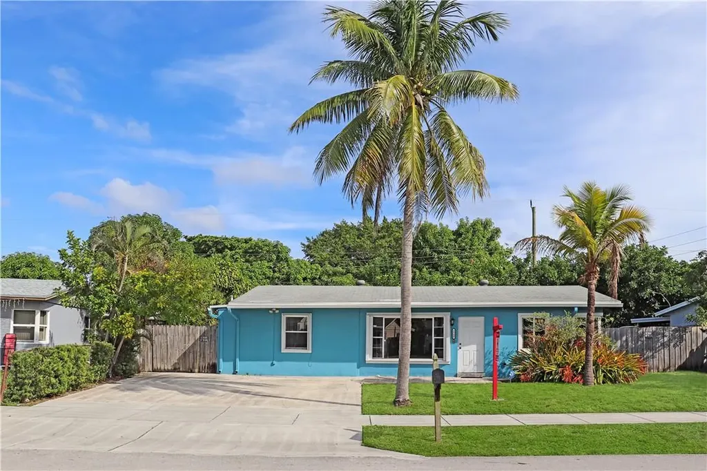 2540 NE 9th Avenue Pompano Beach FL 33064