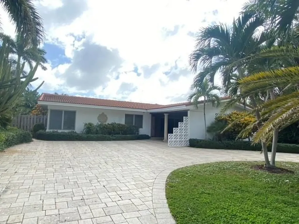 2622 NE 3rd Street Pompano Beach FL 33062