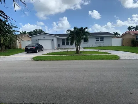 2231 NW 87th Avenue Pembroke Pines FL 33024