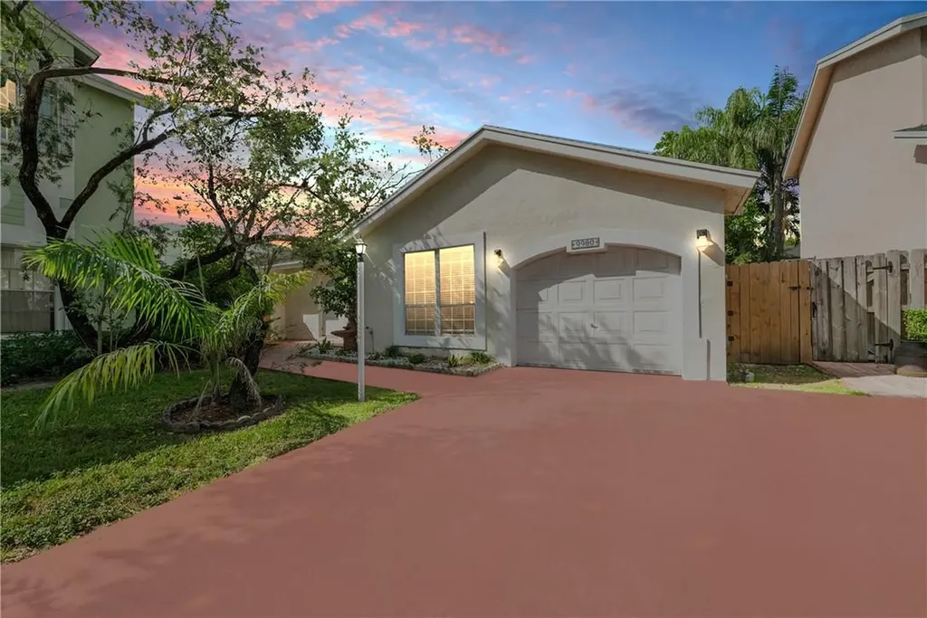 9980 NW 51st Lane Doral FL 33178