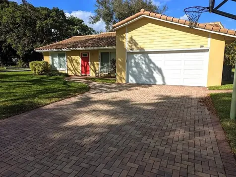 8393 NW 6th Court Coral Springs FL 33071