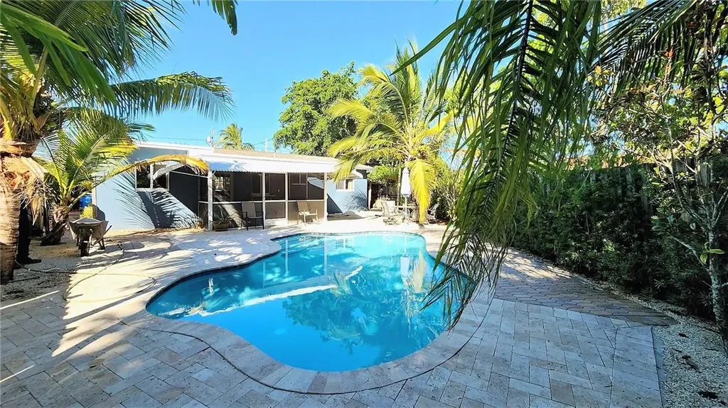 770 NE 33rd Street Oakland Park FL 33334