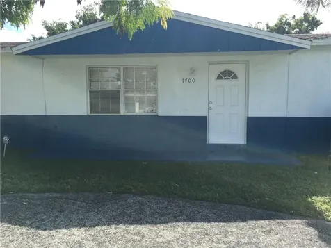 7700 SW 7th Court North Lauderdale FL 33068