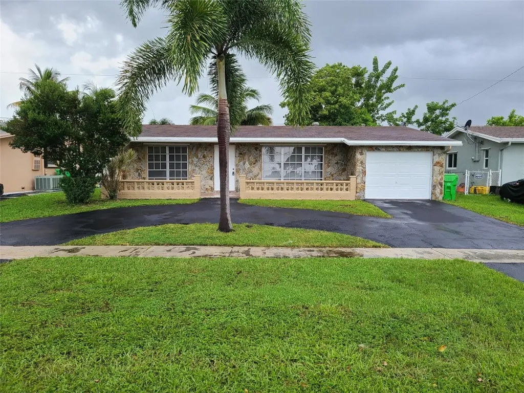 2515 NW 98th Avenue Sunrise FL 33322