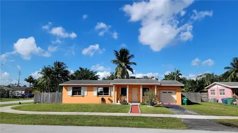 19600 NE 1st Court Miami FL 33179