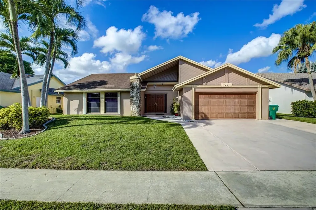 7433 NW 48th Court Lauderhill FL 33319