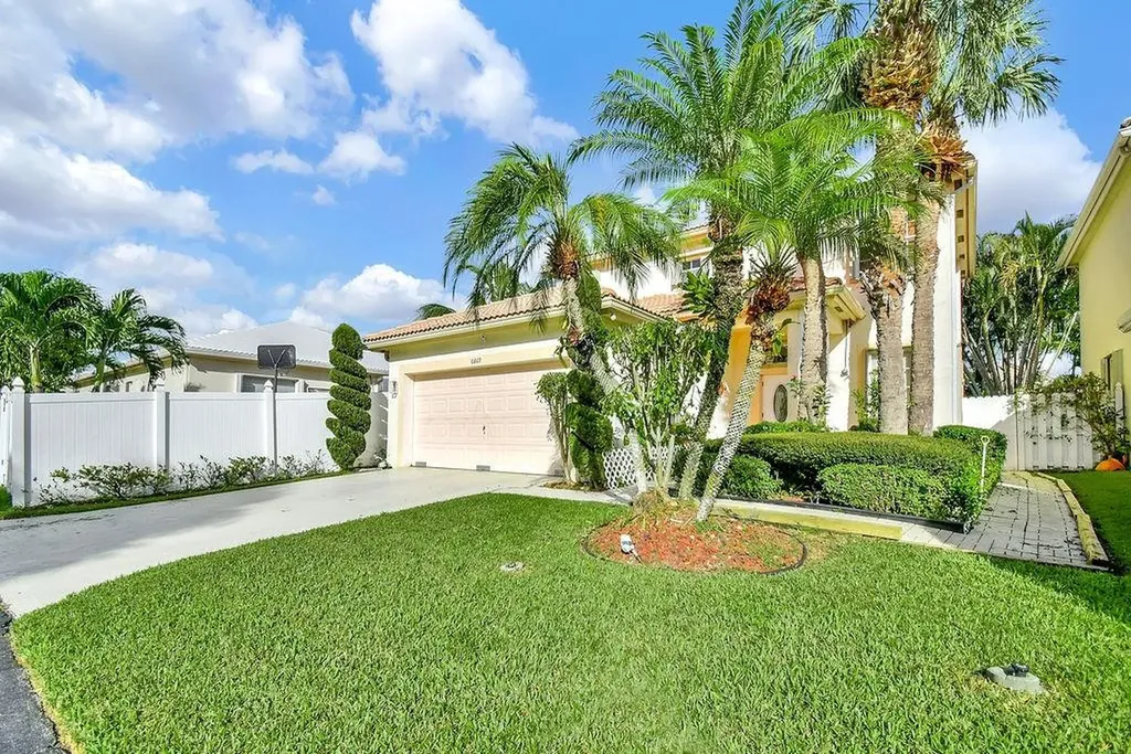 6869 NW 33rd Street Margate FL 33063