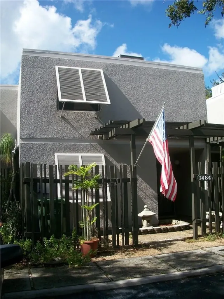 1484 NW 113th Way Pembroke Pines FL 33026
