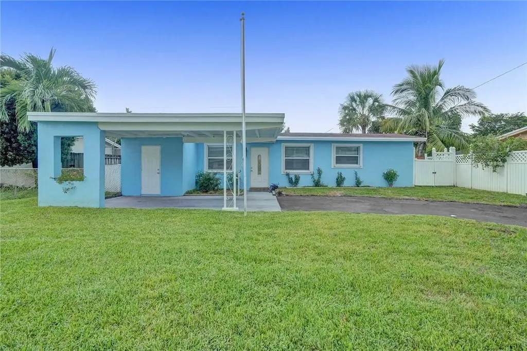 7821 Farragut Street Hollywood FL 33024